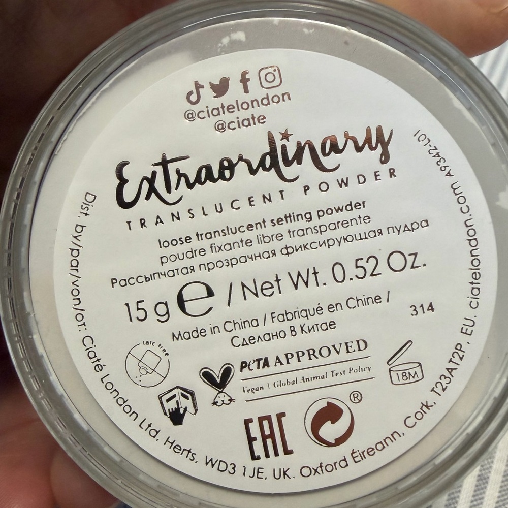 Ciaté London Extraordinary Translucent Powder - Picture 2 of 4